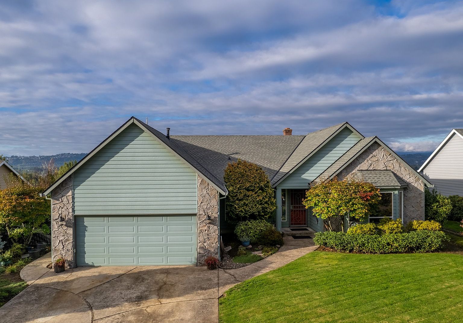 1769 SW Montmore Way