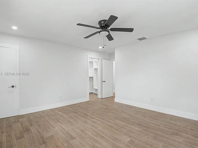 17050 SW 83rd Ave — Photo 8