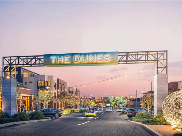 129 8th St #1, Marina, CA 93933