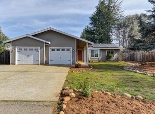 2777 Alhambra Dr, Cameron Park, CA
