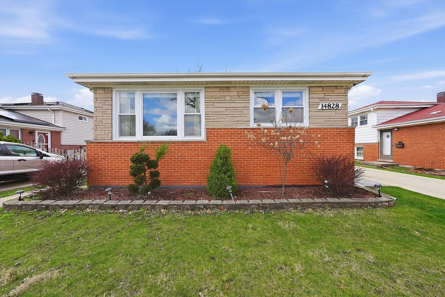 14828 Saint Louis Ave photo 1