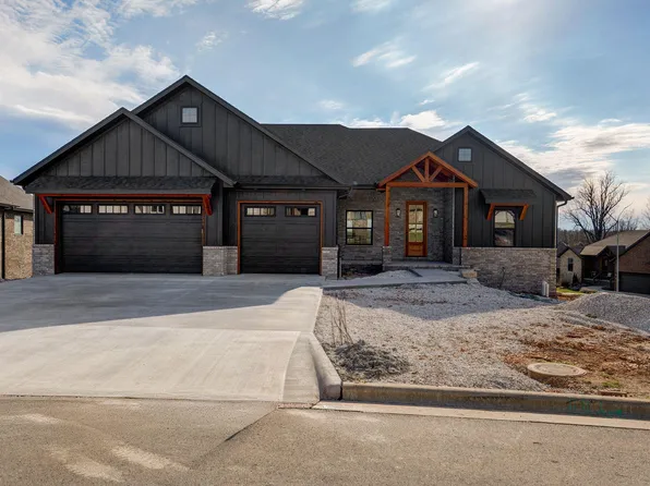 206 N Blarney Court, Nixa, MO 65714