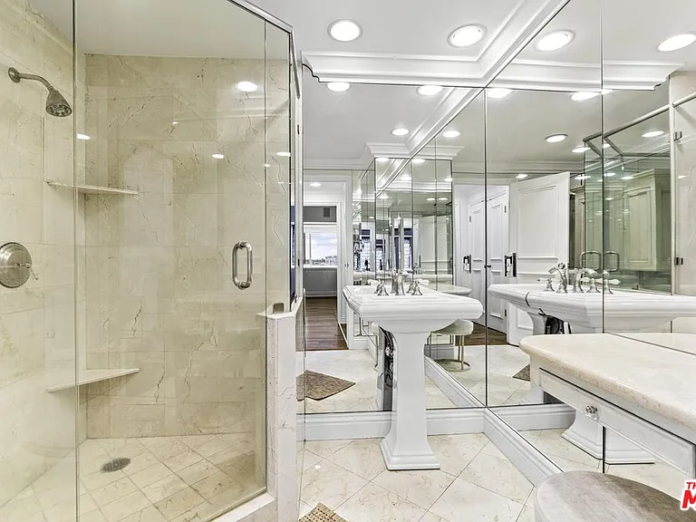 1155 N La Cienega Blvd #306 — Photo 20