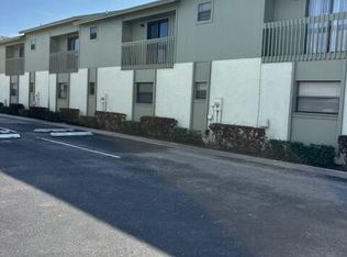 4320 Lilac St APT 2B, Palm Beach Gardens, FL 33410