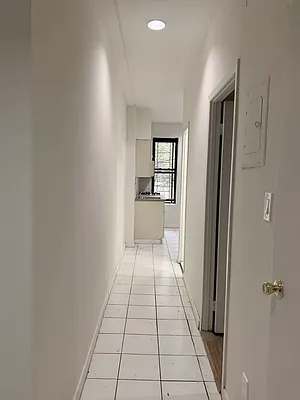 Rented by Bond New York | media 11