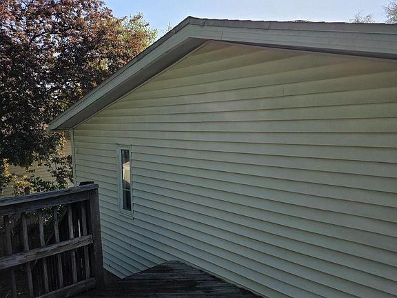 5th image of 12023 Heather Dr
