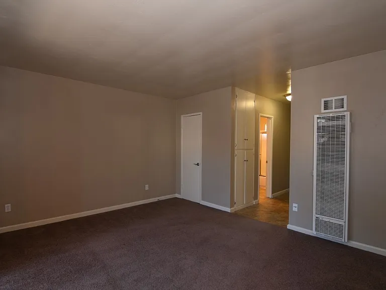 264 G St — Photo 5