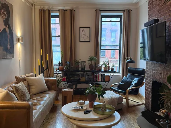 89 Greenpoint Ave APT 2A, Brooklyn, NY 11222