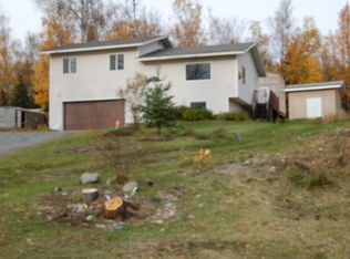 1131 N Jack Nicklaus Dr, Wasilla, AK 99623