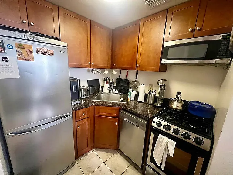 39 W 68th St #PHB — Photo 6