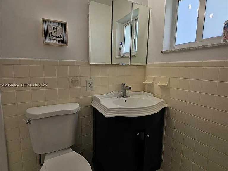 2661 NW 4th Ave — Photo 16