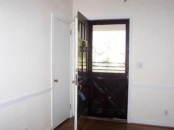 foyer entryway front door