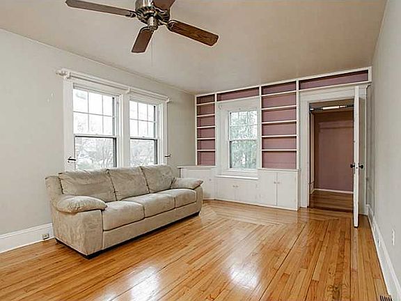 4th image of 16 Whitford St