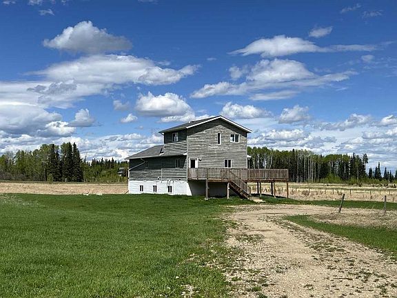 3rd image of 53525C W Range Road 175