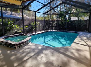 2702 45th St S, Gulfport, FL 33711