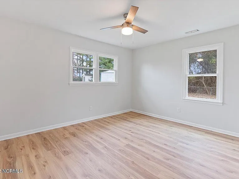 120 Erik Dr — Photo 14
