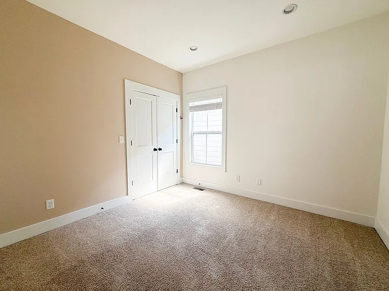 208 Allison Way — Photo 24