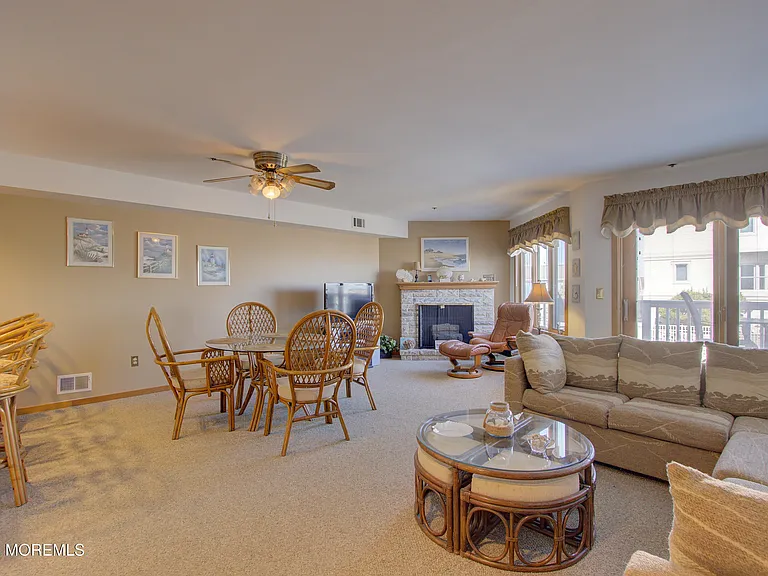 900 Ocean Ave #24 — Photo 17