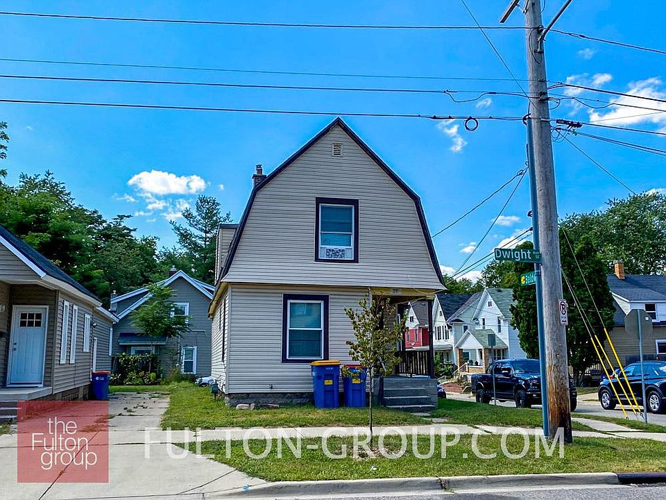 2nd image of 29 Dwight Ave SE