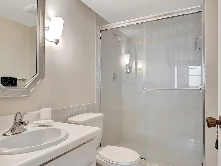 2121 N Ocean Blvd #1406W — Photo 27