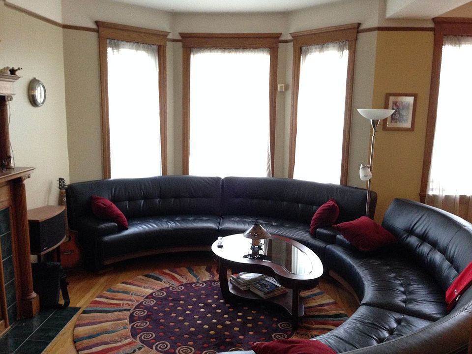 1st image of 4011 N Kenmore Ave APT 204