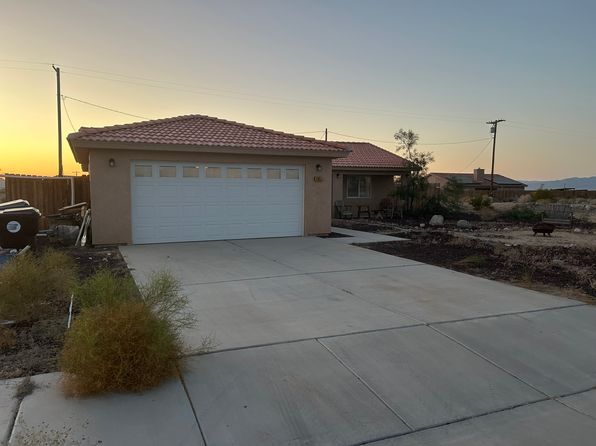 2635 Calico Ave