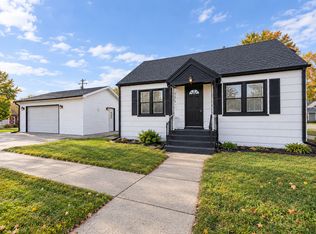 212 S Douglas Ave, Bradley, IL 60915