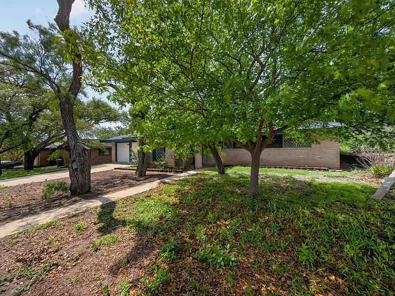 3743 Newrock Dr — Photo 4