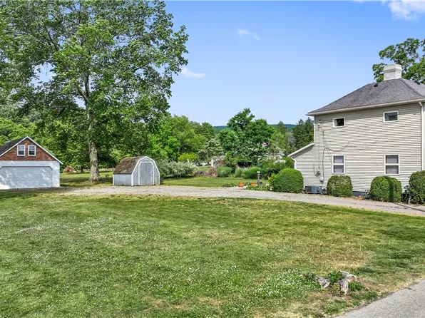 11 Tressler Ave, Fairchance, PA 15436