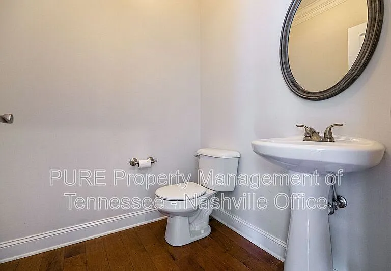 1214 Broadmoor Cir — Photo 28