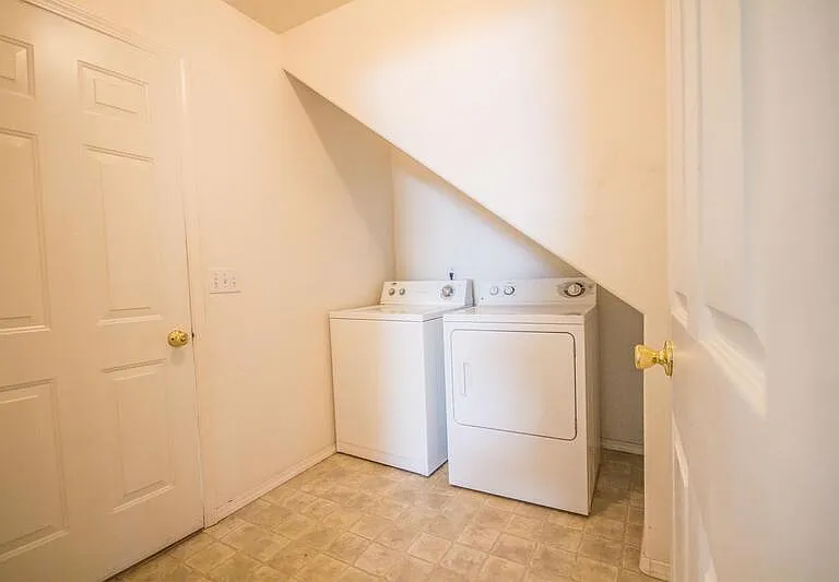 7765 N Abercrombie Ct — Photo 9