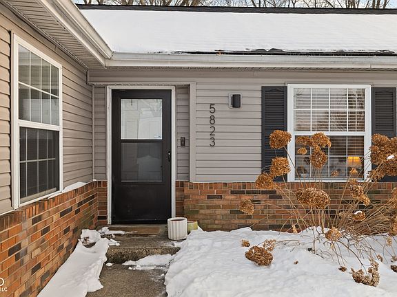 2nd image of 5823 Lakeland Dr
