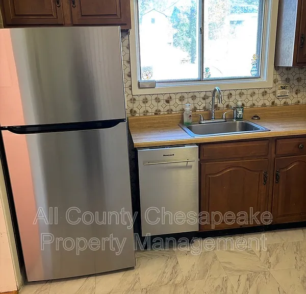 6206 Scranton Rd — Photo 11
