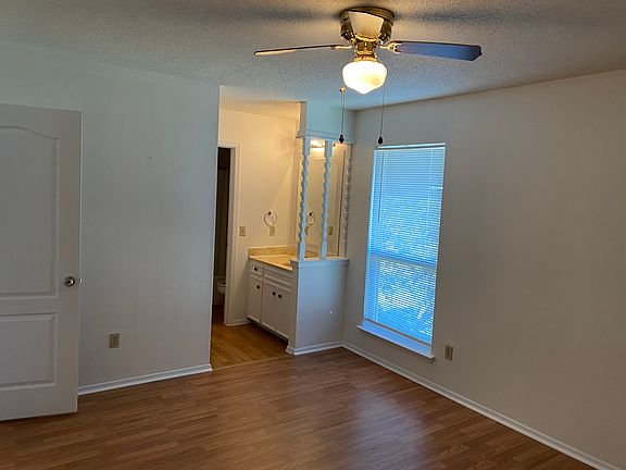 3rd image of 10616 Mellow Mdws APT 30A