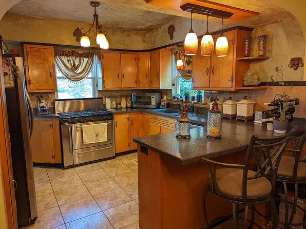 510 W Mulberry St, Jerseyville, IL 62052