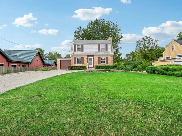 10 N Elmhurst Rd, Prospect Heights, IL 60070