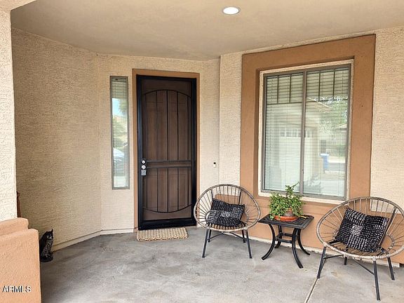 2nd image of 2409 W BEVERLY Road