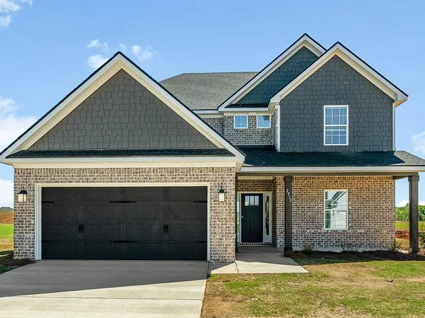 2955 Wyndham Village Dr, Opelika, AL 36804