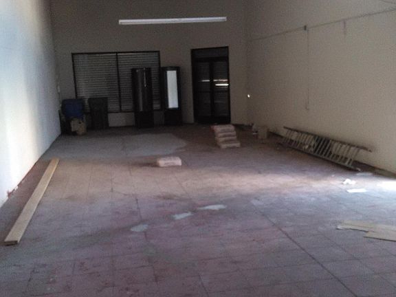 4th image of 462 N Gage Ave