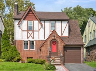 30 Ferncliff Rd, Bloomfield, NJ 07003