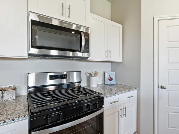 608 Smart Strike Trl, Granbury, TX 76049