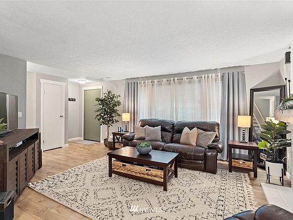 4th image of 7807 Royal Oak Dr SE