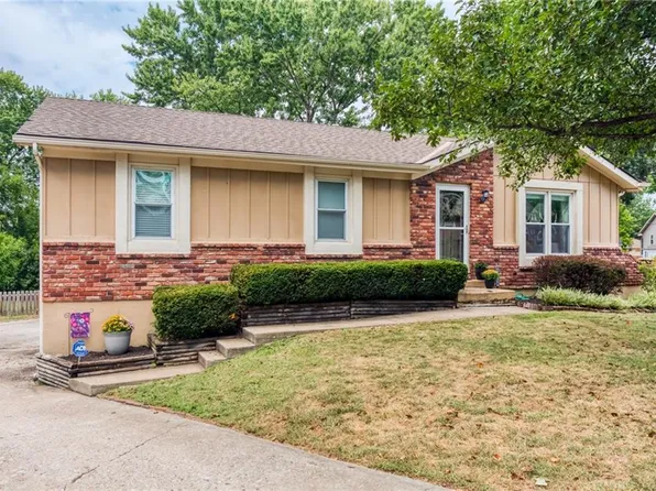 15135 W 152nd Cir, Olathe, KS 66062