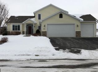 1629 Prairie View Ln NE, Sauk Rapids, MN 56379