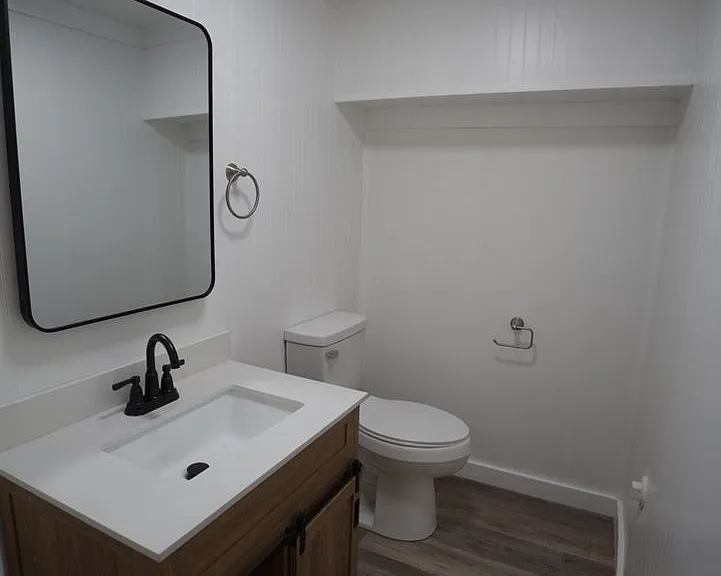 922 Henry Ct SW — Photo 24