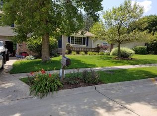 1730 86th Ave W, Rock Island, IL 61201