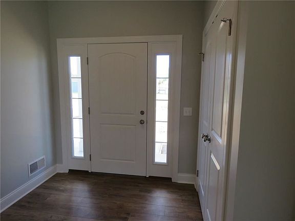 2nd image of 128 Country Village Ln