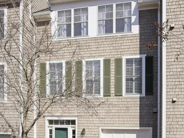 11117 Little Compton Dr, Reston, VA 20191