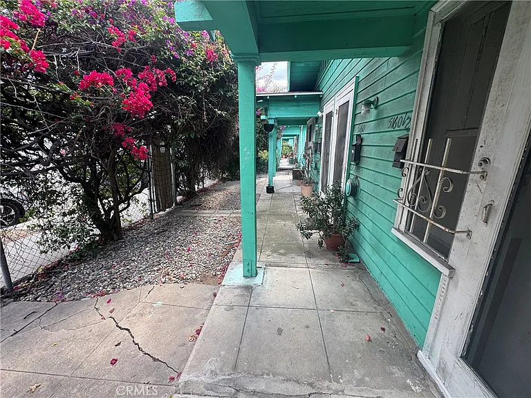 5160 1/2 Franklin Ave — Photo 18