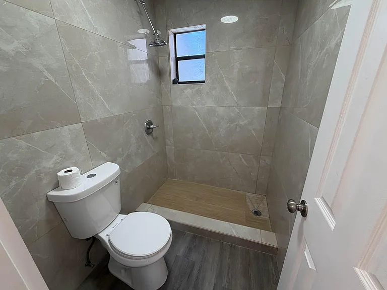 223 SE 11th Ave #223 — Photo 19